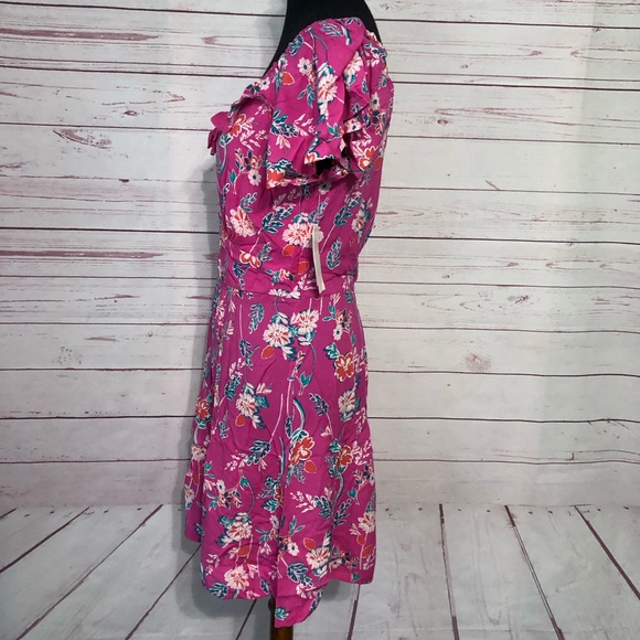 NWT Row A Pink Floral Flutter Sleeve Dress - Picture 12 of 13